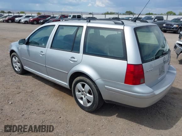 ✅ 2003 Volkswagen Jetta • VIN: WVWSP61J73W477704 • Lot: 43070074. Wystawiony na IAAI z przebiegiem 267 764 mil. Bezpłatny archiwum sprzedaży aukcyjnych z USA i szczegółowy raport historii pojazdu na DreamBid. Zdjęcie 3.