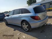 ✅ 2010 Mercedes-Benz R 350 • VIN: 4JGCB6FE2AA111363 • Lot: 67640015. Listed on Copart with 126,083 mi. Free auction sales archive from the USA and detailed vehicle history report at DreamBid. Image 2.