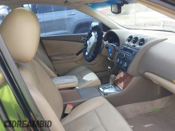 ✅ 2008 Nissan Altima SE • VIN: 1N4BL21E98N404036 • Лот: 41703232. Опубликован ранее на IAAI с пробегом 284 553 миль. Бесплатный доступ к архиву аукционных продаж из США и подробный отчёт об истории автомобиля на DreamBid. Изображение 5.