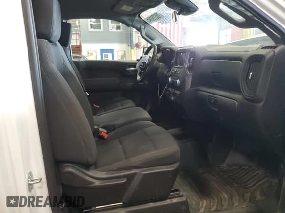 ✅ 2023 GMC Sierra 1500 • VIN: 3GTNUAED2PG287942 • Lot: 70228064. Wystawiony na Copart z przebiegiem 45 893 mil. Bezpłatny archiwum sprzedaży aukcyjnych z USA i szczegółowy raport historii pojazdu na DreamBid. Zdjęcie 10.