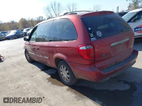 ✅ 2006 Chrysler Town & Country Touring • VIN: 2A4GP54L16R808782 • Lot: 43695302. Listed on IAAI with 184,991 mi. Free auction sales archive from the USA and detailed vehicle history report at DreamBid. Image 3.