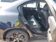 ✅ 2017 Alfa Romeo Giulia Ti • VIN: ZARFAEEN9H7562237 • Lot: 42843384. Listed on IAAI with 51,682 mi. Free auction sales archive from the USA and detailed vehicle history report at DreamBid. Image 8.