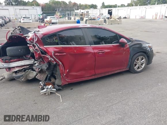 ✅ 2017 Chevrolet Cruze LT • VIN: 3G1BE5SM3HS565444 • Lot: 43232898. Listed on IAAI with 37,543 mi. Free auction sales archive from the USA and detailed vehicle history report at DreamBid. Image 13.