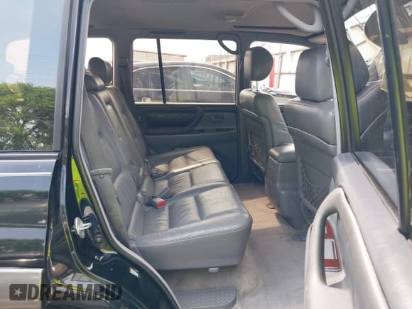 ✅ 2000 Toyota Land Cruiser • VIN: JT3HT05J1Y0081635 • Lot: 41938432. Listed on IAAI with 362,389 mi. Free auction sales archive from the USA and detailed vehicle history report at DreamBid. Image 8.