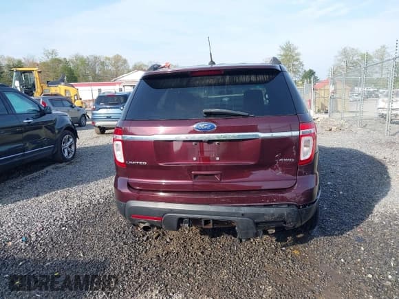 ✅ 2011 Ford Explorer Limited • VIN: 1FMHK8F8XBGA55912 • Lot: 42123323. Wystawiony na IAAI z przebiegiem 232 238 mil. Bezpłatny archiwum sprzedaży aukcyjnych z USA i szczegółowy raport historii pojazdu na DreamBid. Zdjęcie 16.