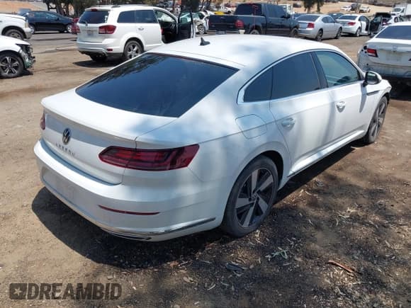 ✅ 2021 Volkswagen Arteon SE • VIN: WVWAR7AN0ME004412 • Lot: 42960738. Wystawiony na IAAI z przebiegiem 34 557 mil. Bezpłatny archiwum sprzedaży aukcyjnych z USA i szczegółowy raport historii pojazdu na DreamBid. Zdjęcie 4.