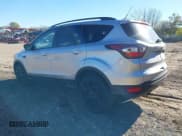 ✅ 2017 Ford Escape SE • VIN: 1FMCU9GD6HUB15734 • Лот: 43553067. Опубликован ранее на IAAI с пробегом 170 014 миль. Бесплатный доступ к архиву аукционных продаж из США и подробный отчёт об истории автомобиля на DreamBid. Изображение 3.