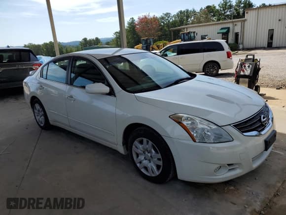 ✅ 2010 Nissan Altima SL • VIN: 1N4AL2AP6AC142717 • Лот: 70116265. Опубликован ранее на Copart с пробегом 139 435 миль. Бесплатный доступ к архиву аукционных продаж из США и подробный отчёт об истории автомобиля на DreamBid. Изображение 4.