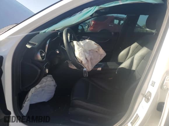 ✅ 2020 Mercedes-Benz C 300 • VIN: WDDWF8DB5LR526066 • Lot: 54764535. Listed on Copart with Not provided. Free auction sales archive from the USA and detailed vehicle history report at DreamBid. Image 7.