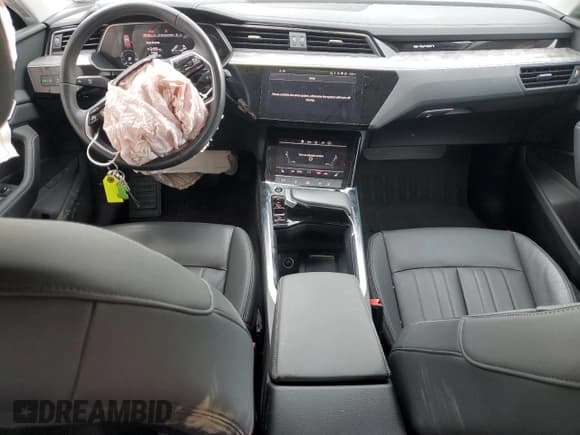 ✅ 2022 Audi e-tron Premium • VIN: WA1AAAGE0NB007495 • Lot: 70811925. Listed on Copart with 33,149 mi. Free auction sales archive from the USA and detailed vehicle history report at DreamBid. Image 8.