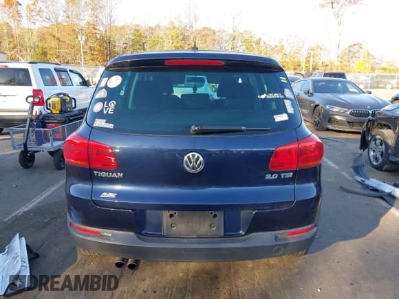 ✅ 2012 Volkswagen Tiguan S • VIN: WVGAV7AX3CW525626 • Лот: 43679915. Опубликован ранее на IAAI с пробегом 119 434 миль. Бесплатный доступ к архиву аукционных продаж из США и подробный отчёт об истории автомобиля на DreamBid. Изображение 16.
