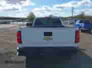 2019 Chevrolet Silverado 1500 Work Truck z VIN 2GCVKNEC3K1161465, wystawiony jako IAAI lot #43477960 z przebiegiem 83 919 mil mil oraz . Historia ofert i sprzedaży dostępna na DreamBid. Obrazek 16.