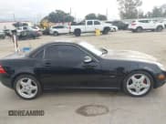 ✅ 2001 Mercedes-Benz SLK 230/320 • VIN: WDBKK65F71F223880 • Lot: 43756946. Listed on IAAI with 127,050 mi. Free auction sales archive from the USA and detailed vehicle history report at DreamBid. Image 13.