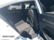 ✅ 2018 Hyundai Elantra SEL • VIN: 5NPD84LF5JH274784 • Лот: 43486118. Опубликован ранее на IAAI с пробегом 91 446 миль. Бесплатный доступ к архиву аукционных продаж из США и подробный отчёт об истории автомобиля на DreamBid. Изображение 8.