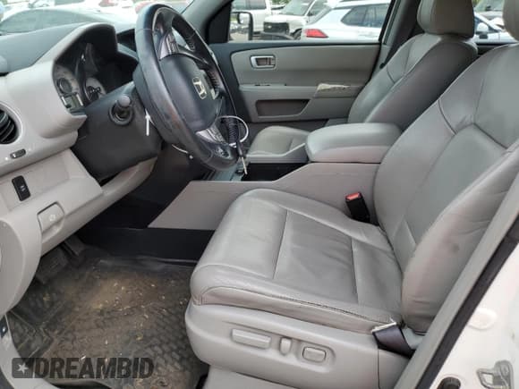 ✅ 2010 Honda Pilot EX-L • VIN: 5FNYF3H66AB015536 • Lot: 56140035. Listed on Copart with 228,604 mi. Free auction sales archive from the USA and detailed vehicle history report at DreamBid. Image 7.