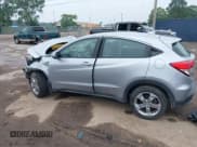 ✅ 2022 Honda HR-V LX • VIN: 3CZRU5H38NM724783 • Lot: 42844860. Wystawiony na IAAI z przebiegiem 33 255 mil. Bezpłatny archiwum sprzedaży aukcyjnych z USA i szczegółowy raport historii pojazdu na DreamBid. Zdjęcie 15.