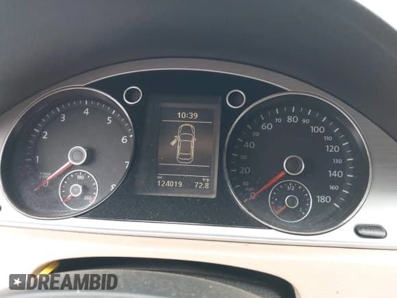 ✅ 2013 Volkswagen CC R-Line • VIN: WVWBP7AN6DE547662 • Lot: 42749969. Wystawiony na IAAI z przebiegiem 124 019 mil. Bezpłatny archiwum sprzedaży aukcyjnych z USA i szczegółowy raport historii pojazdu na DreamBid. Zdjęcie 7.