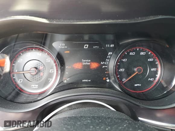 ✅ 2018 Dodge Charger SXT • VIN: 2C3CDXBG4JH135150 • Lot: 68839635. Wystawiony na Copart z przebiegiem 64 542 mil. Bezpłatny archiwum sprzedaży aukcyjnych z USA i szczegółowy raport historii pojazdu na DreamBid. Zdjęcie 9.