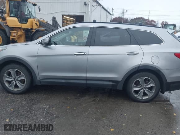 ✅ 2016 Hyundai Santa Fe SE • VIN: KM8SMDHF2GU144239 • Лот: 43664194. Опубликован ранее на IAAI с пробегом 136 762 миль. Бесплатный доступ к архиву аукционных продаж из США и подробный отчёт об истории автомобиля на DreamBid. Изображение 14.