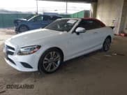 ✅ 2022 Mercedes-Benz C 300 • VIN: W1KWK8EB6NG112674 • Lot: 41773696. Wystawiony na IAAI z przebiegiem 26 242 mil. Bezpłatny archiwum sprzedaży aukcyjnych z USA i szczegółowy raport historii pojazdu na DreamBid. Zdjęcie 18.