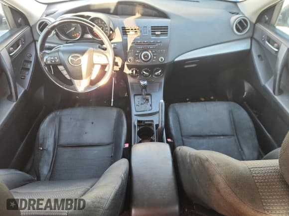 ✅ 2012 Mazda 3 i Touring • VIN: JM1BL1L77C1629039 • Лот: 82644985. Опубликован ранее на Copart с пробегом 143 199 миль. Бесплатный доступ к архиву аукционных продаж из США и подробный отчёт об истории автомобиля на DreamBid. Изображение 8.