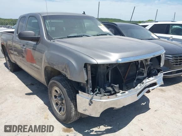 ✅ 2009 GMC Sierra 1500 SL • VIN: 2GTEC19C091128840 • Лот: 42819854. Опубликован ранее на IAAI с пробегом 290 467 миль. Бесплатный доступ к архиву аукционных продаж из США и подробный отчёт об истории автомобиля на DreamBid. Изображение 6.