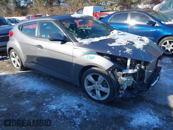 ✅ 2014 Hyundai Veloster • VIN: KMHTC6AD6EU204015 • Lot: 41318917. Wystawiony na IAAI z przebiegiem 77 355 mil. Bezpłatny archiwum sprzedaży aukcyjnych z USA i szczegółowy raport historii pojazdu na DreamBid. Zdjęcie 1.