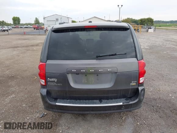 ✅ 2018 Dodge Grand Caravan SXT • VIN: 2C4RDGCG1JR360138 • Lot: 43267151. Listed on IAAI with 169,249 mi. Free auction sales archive from the USA and detailed vehicle history report at DreamBid. Image 17.