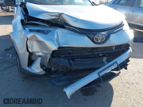 ✅ 2017 Toyota RAV4 LE • VIN: 2T3BFREV2HW550825 • Lot: 43747935. Listed on IAAI with 204,748 mi. Free auction sales archive from the USA and detailed vehicle history report at DreamBid. Image 6.