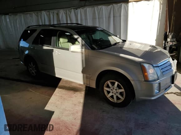 ✅ 2007 Cadillac SRX • VIN: 1GYEE637370188939 • Lot: 84208485. Wystawiony na Copart z przebiegiem 206 792 mil. Bezpłatny archiwum sprzedaży aukcyjnych z USA i szczegółowy raport historii pojazdu na DreamBid. Zdjęcie 4.