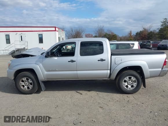 ✅ 2012 Toyota Tacoma PreRunner • VIN: 5TFJX4GN4CX012785 • Лот: 43677115. Опубликован ранее на IAAI с пробегом 208 056 миль. Бесплатный доступ к архиву аукционных продаж из США и подробный отчёт об истории автомобиля на DreamBid. Изображение 14.