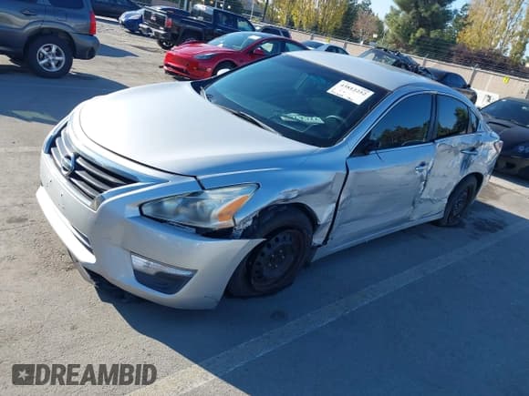 ✅ 2015 Nissan Altima SV • VIN: 1N4AL3AP4FC436887 • Lot: 43812252. Listed on IAAI with 159,309 mi. Free auction sales archive from the USA and detailed vehicle history report at DreamBid. Image 2.