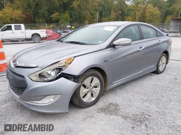 ✅ 2015 Hyundai Sonata Limited • VIN: KMHEC4A46FA137206 • Лот: 43252455. Опубликован ранее на IAAI с пробегом Не указан. Бесплатный доступ к архиву аукционных продаж из США и подробный отчёт об истории автомобиля на DreamBid. Изображение 2.
