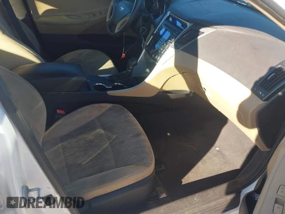 ✅ 2013 Hyundai Sonata GLS • VIN: 5NPEB4AC8DH741022 • Лот: 43484625. Опубликован ранее на IAAI с пробегом 143 153 миль. Бесплатный доступ к архиву аукционных продаж из США и подробный отчёт об истории автомобиля на DreamBid. Изображение 5.