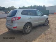✅ 2010 Hyundai Santa Fe GLS • VIN: 5NMSG3AB0AH379881 • Лот: 43076055. Опубликован ранее на IAAI с пробегом 191 602 миль. Бесплатный доступ к архиву аукционных продаж из США и подробный отчёт об истории автомобиля на DreamBid. Изображение 4.