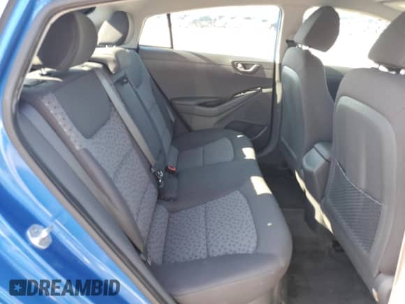 2018 Hyundai Ioniq SEL с VIN KMHC75LC5JU066657, выставлен на аукционе Copart как лот 73967174 с пробегом 102 449 миль миль и Списание • Salvage title. История ставок и продаж доступна на DreamBid. Изображение 10.