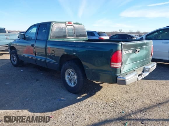 ✅ 2000 Dodge Dakota • VIN: 1B7GL22X5YS662653 • Lot: 41297493. Wystawiony na IAAI z przebiegiem 260 328 mil. Bezpłatny archiwum sprzedaży aukcyjnych z USA i szczegółowy raport historii pojazdu na DreamBid. Zdjęcie 3.