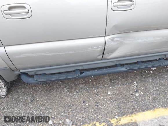 ✅ 2005 Chevrolet Suburban LT • VIN: 3GNFK16Z15G234416 • Лот: 40967737. Опубликован ранее на IAAI с пробегом 197 990 миль. Бесплатный доступ к архиву аукционных продаж из США и подробный отчёт об истории автомобиля на DreamBid. Изображение 12.