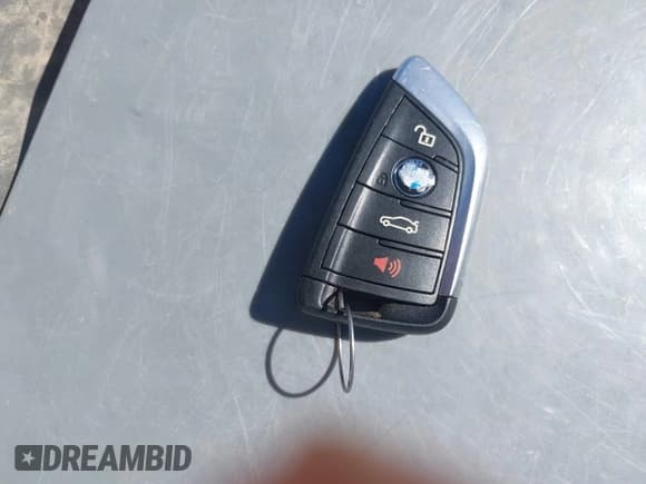 ✅ 2018 BMW X1 sDrive28i • VIN: WBXHU7C33J5H38892 • Лот: 43510586. Опубликован ранее на IAAI с пробегом 186 277 миль. Бесплатный доступ к архиву аукционных продаж из США и подробный отчёт об истории автомобиля на DreamBid. Изображение 11.