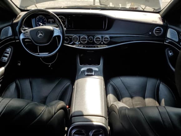 ✅ 2017 Mercedes-Benz S 550 • VIN: WDDUG8CB3HA298810 • Лот: 90337715. Опубликован ранее на Copart с пробегом 91 326 миль. Бесплатный доступ к архиву аукционных продаж из США и подробный отчёт об истории автомобиля на DreamBid. Изображение 8.