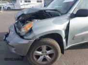 ✅ 2005 Toyota RAV4 • VIN: JTEHD20V056046555 • Lot: 43256625. Listed on IAAI with 213,518 mi. Free auction sales archive from the USA and detailed vehicle history report at DreamBid. Image 6.