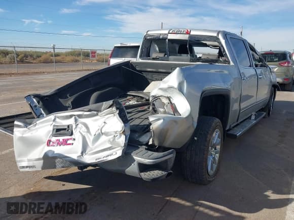 ✅ 2017 GMC Sierra 1500 Denali • VIN: 3GTU2PEC2HG437299 • Lot: 43609455. Listed on IAAI with Not provided. Free auction sales archive from the USA and detailed vehicle history report at DreamBid. Image 15.