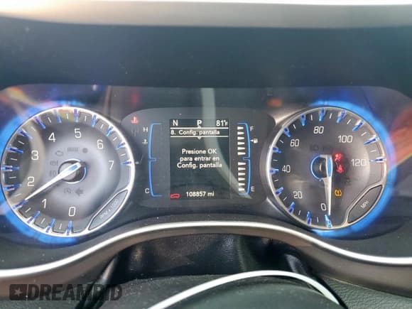 ✅ 2020 Chrysler Voyager LXi • VIN: 2C4RC1DG1LR172723 • Lot: 82142135. Wystawiony na Copart z przebiegiem 108 857 mil. Bezpłatny archiwum sprzedaży aukcyjnych z USA i szczegółowy raport historii pojazdu na DreamBid. Zdjęcie 9.