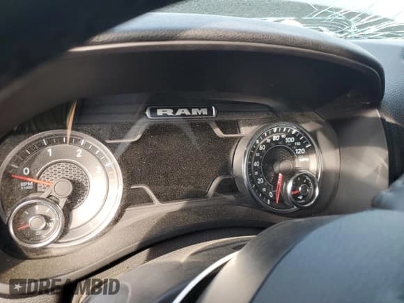 ✅ 2024 Ram 2500 Big Horn • VIN: 3C6UR5DL6RG335854 • Лот: 67075675. Опубликован ранее на Copart с пробегом Не указан. Бесплатный доступ к архиву аукционных продаж из США и подробный отчёт об истории автомобиля на DreamBid. Изображение 9.