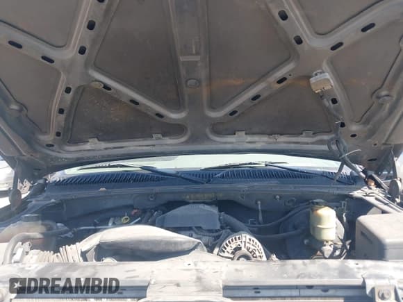 ✅ 2000 Chevrolet Suburban LS • VIN: 3GNEC16T2YG104878 • Лот: 40464441. Опубликован ранее на IAAI с пробегом 233 868 миль. Бесплатный доступ к архиву аукционных продаж из США и подробный отчёт об истории автомобиля на DreamBid. Изображение 10.