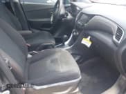 ✅ 2022 Chevrolet Trax LS • VIN: KL7CJNSM8NB512265 • Лот: 42681858. Опубликован ранее на IAAI с пробегом 29 307 миль. Бесплатный доступ к архиву аукционных продаж из США и подробный отчёт об истории автомобиля на DreamBid. Изображение 5.