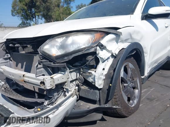 ✅ 2018 Honda HR-V EX-L • VIN: 3CZRU6H76JM716717 • Lot: 42979571. Listed on IAAI with 77,549 mi. Free auction sales archive from the USA and detailed vehicle history report at DreamBid. Image 6.