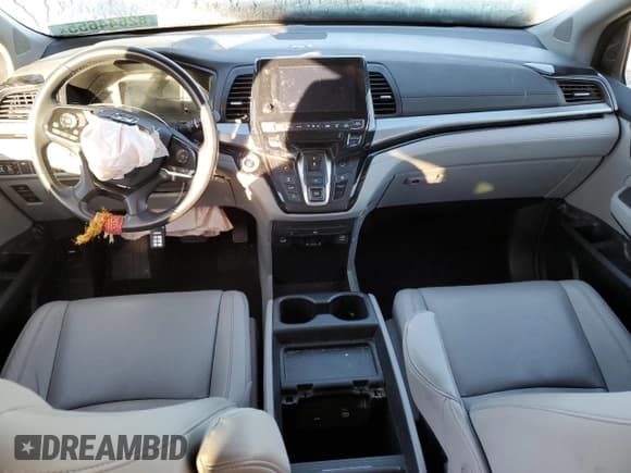 ✅ 2023 Honda Odyssey Touring • VIN: 5FNRL6H8XPB053604 • Lot: 82644655. Listed on Copart with Not provided. Free auction sales archive from the USA and detailed vehicle history report at DreamBid. Image 8.