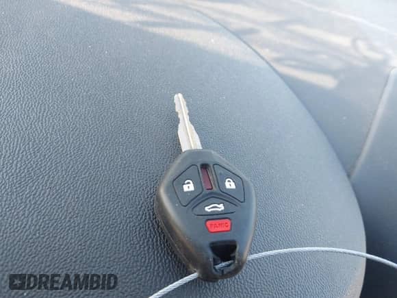 2013 Mitsubishi Outlander ES z VIN 4A4AR3AU3DE017955, wystawiony jako IAAI lot #43422506 z przebiegiem 153 214 mil mil oraz . Historia ofert i sprzedaży dostępna na DreamBid. Obrazek 11.