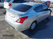 ✅ 2018 Nissan Versa SV • VIN: 3N1CN7AP6JK426761 • Lot: 43480957. Listed on IAAI with 80,750 mi. Free auction sales archive from the USA and detailed vehicle history report at DreamBid. Image 4.